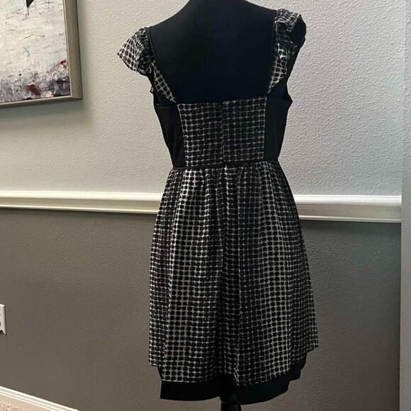NWT BCBGeneration Black & White  Sun Dress size 6 - Picture 2 of 15